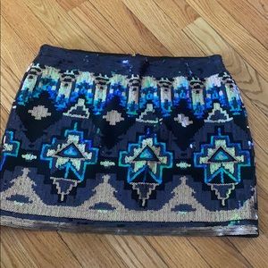 Express sequence skirt